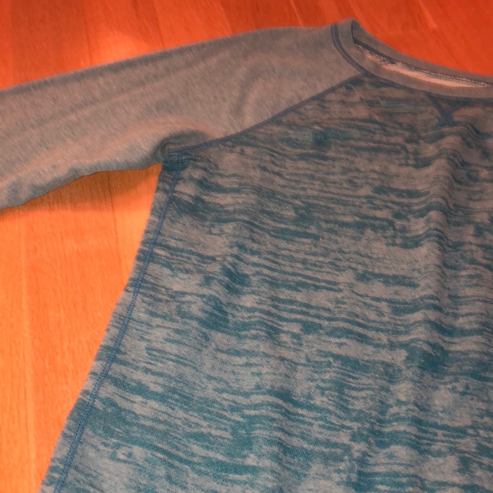 eddie bauer sweater - Picture 2 of 4